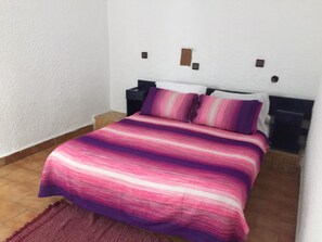 Suite, 2 Bedrooms | Individually decorated, individually furnished, iron/ironing board