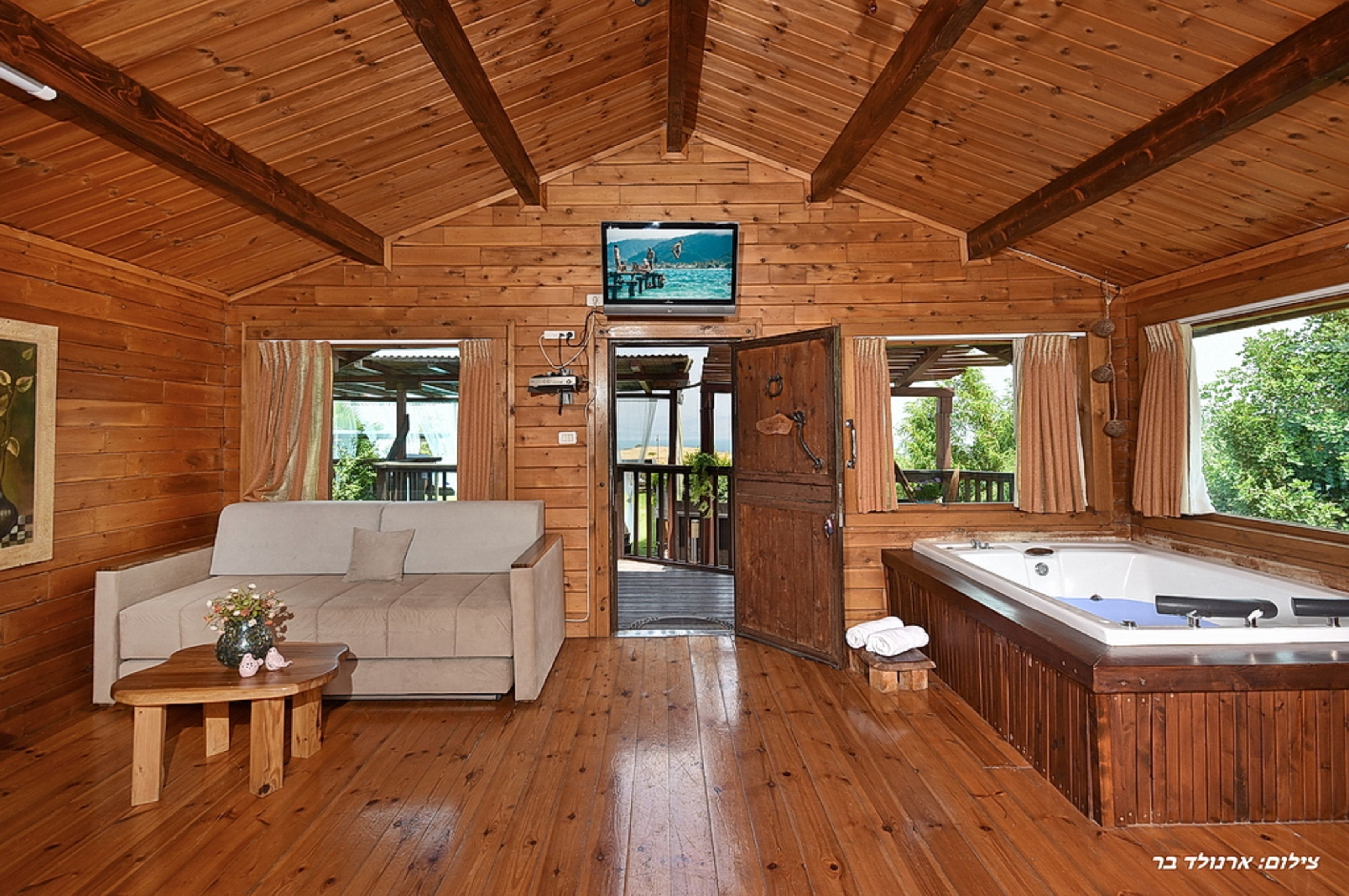 1 bedroom, free cots/infant beds, free rollaway beds, free WiFi
