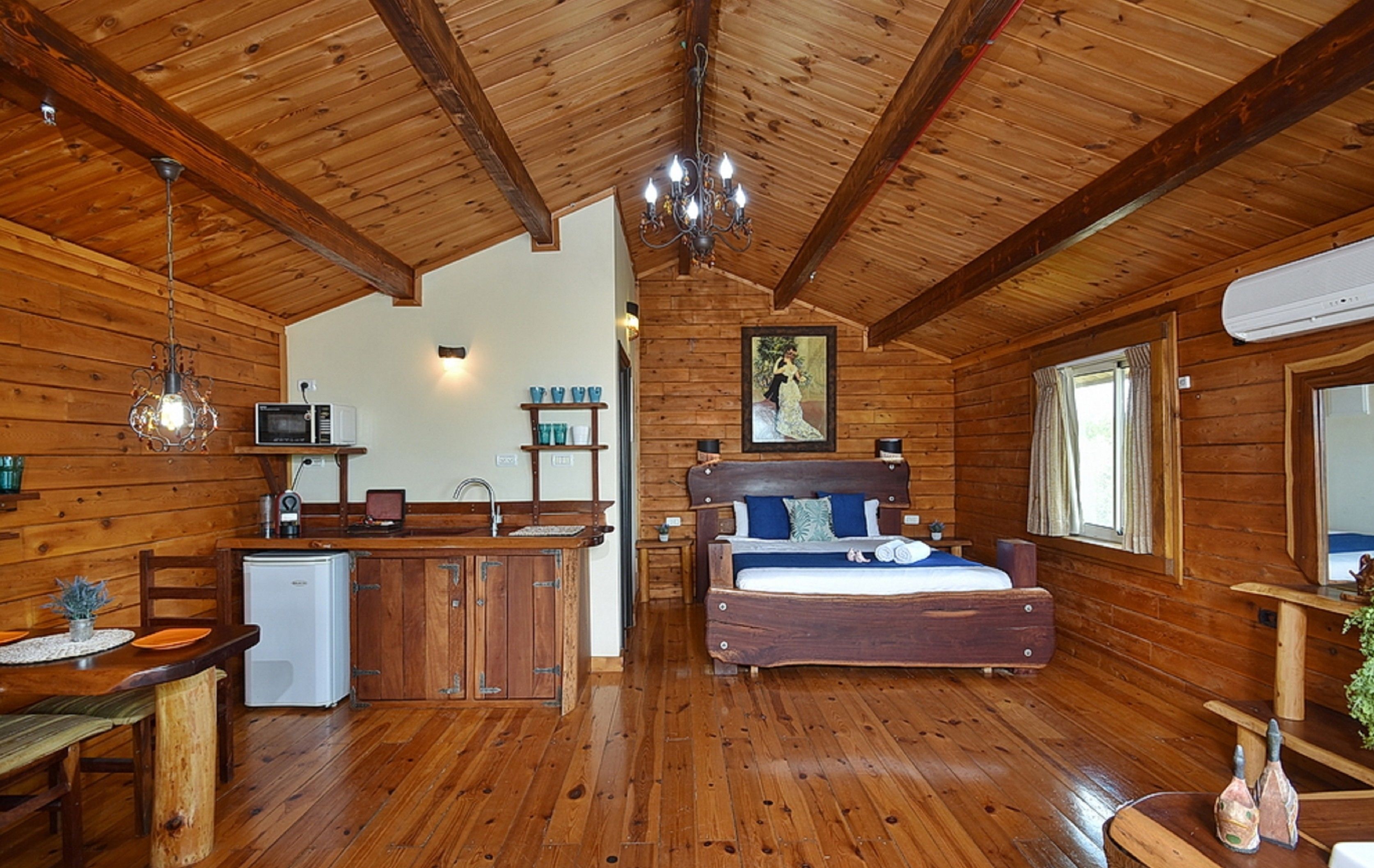 1 bedroom, free cots/infant beds, free rollaway beds, free WiFi