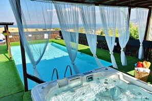 Outdoor pool - Touchwood (Merom HaGalil)
