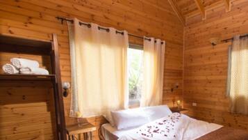 Cabane, plusieurs lits (With Gallery)