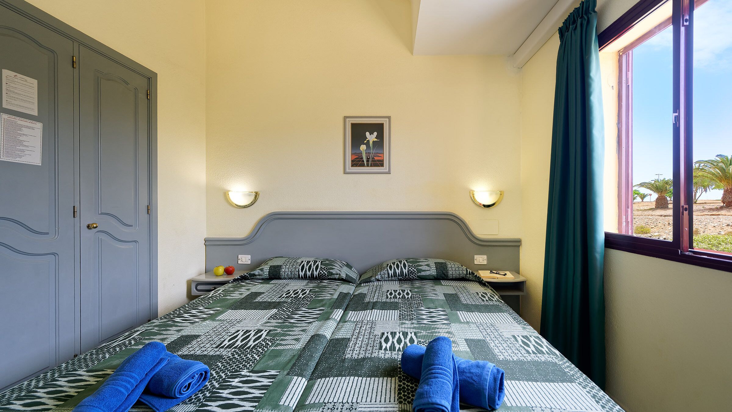 Blackout curtains, free WiFi, bed sheets