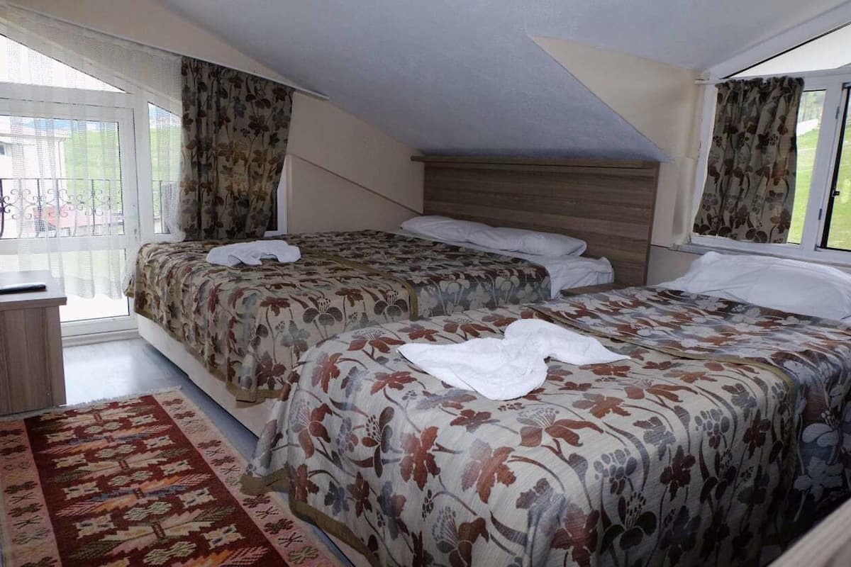 Family Room | 1 bedroom, minibar, desk, iron/ironing board