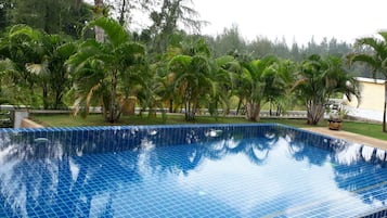 Piscina all'aperto