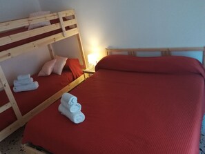 12 bedrooms - APARTMENT OR ROOM (Palermo)