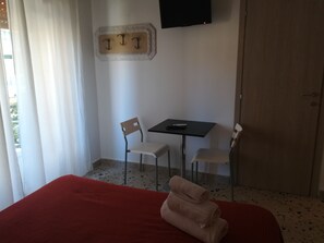 12 bedrooms - APARTMENT OR ROOM (Palermo)