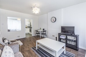Apartment, 1 Bedroom | Living room