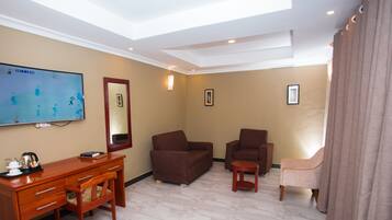 Junior Suite, Lake View | Individually furnished, desk, blackout curtains, free WiFi