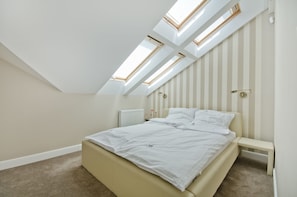Individually decorated, iron/ironing board, free WiFi, bed sheets