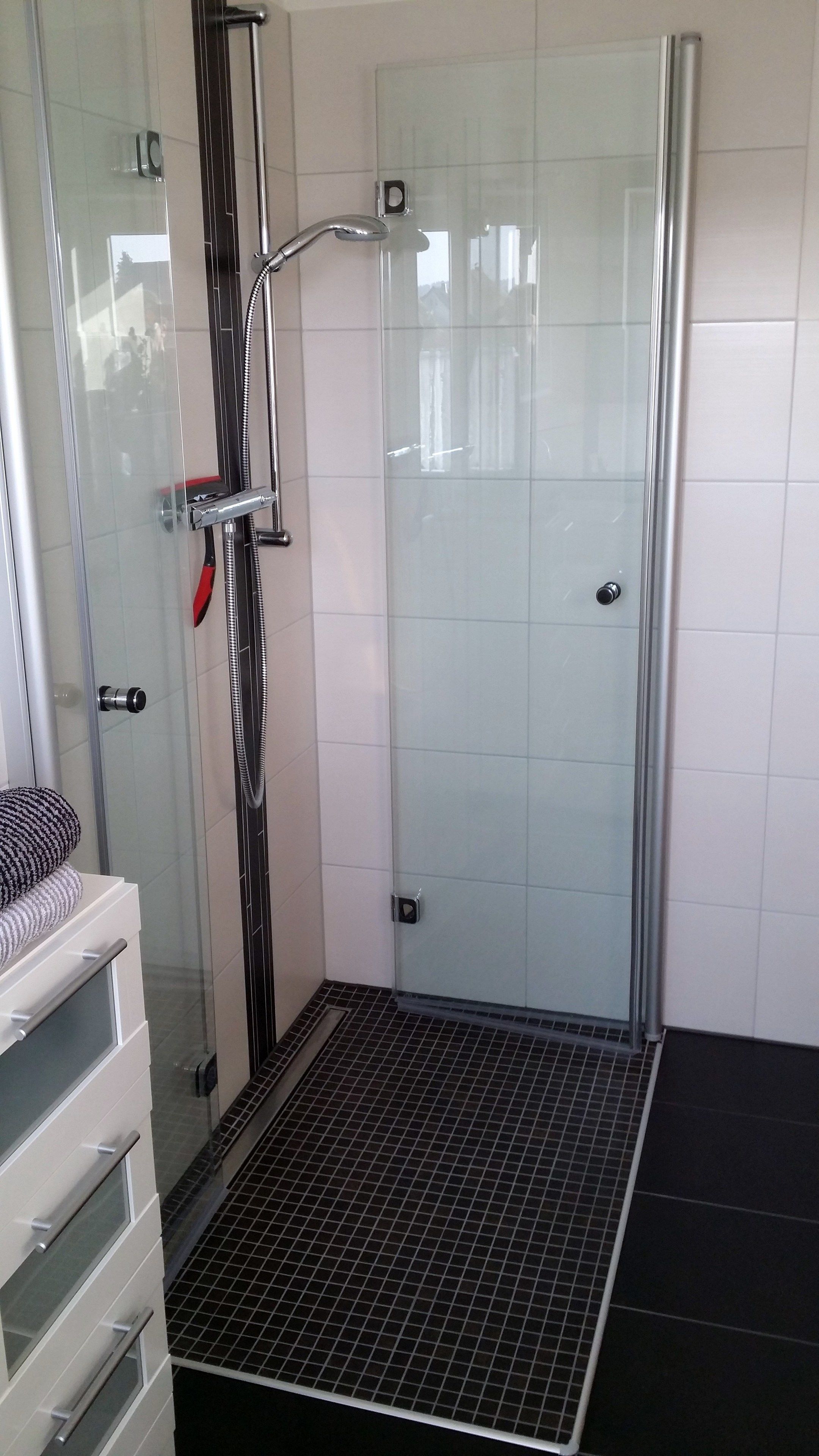 Appartement Exclusif, balcon, vue montagne (Cleaning Fee Included) | Douche de la salle de bain
