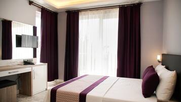 Standard Double Room, 1 Double Bed | Frette Italian sheets, premium bedding, minibar, desk