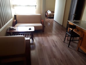 Phòng đôi Deluxe, 1 giường đôi | Giường gấp/giường phụ (phụ phí), truy cập Internet không dây miễn phí