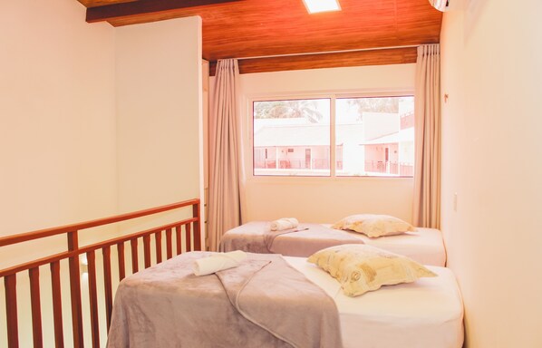 Apartment, Multiple Beds | 1 bedroom, bed sheets
