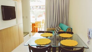 Apartment, Mehrere Betten | Wohnzimmer