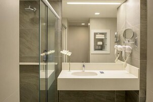 Superior Room, Multiple Beds | Bathroom | Shower, free toiletries, hair dryer, towels
