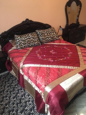 2 bedrooms - Apparently brand new in the center of town (Khénifra)