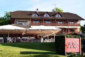 Front of property - Le Pré de la Cure (Yvoire)