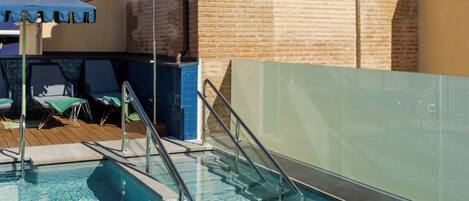 Utomhuspool