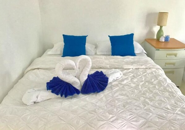 Basic Villa, 2 Bedrooms, Non Smoking | 2 bedrooms, premium bedding, iron/ironing board, free WiFi - Blue rest villa (Kochchikade)