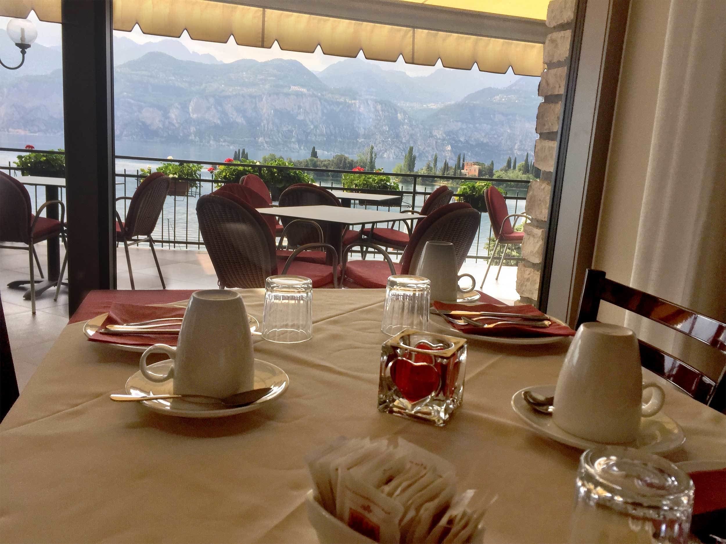 Tägliches inbegriffenes Frühstücksbuffet