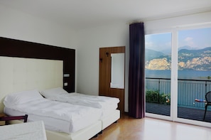 Superior-Doppelzimmer, Balkon, Seeblick