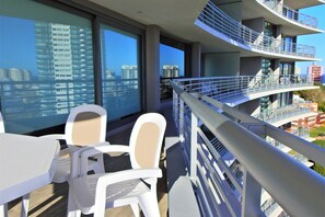 Family Apartment, 2 Bedrooms, Kitchen | Balcony - Apartment Alexander Boulevard (Punta del Este)