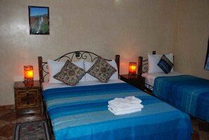 Triple Room, Multiple Beds | Free WiFi, bed sheets - Maison D'hôtes Amazir (Ait Taguella)