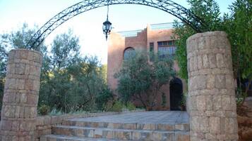 Entrée de l’hébergement