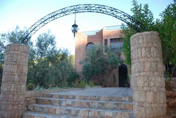 Entrada de la propiedad