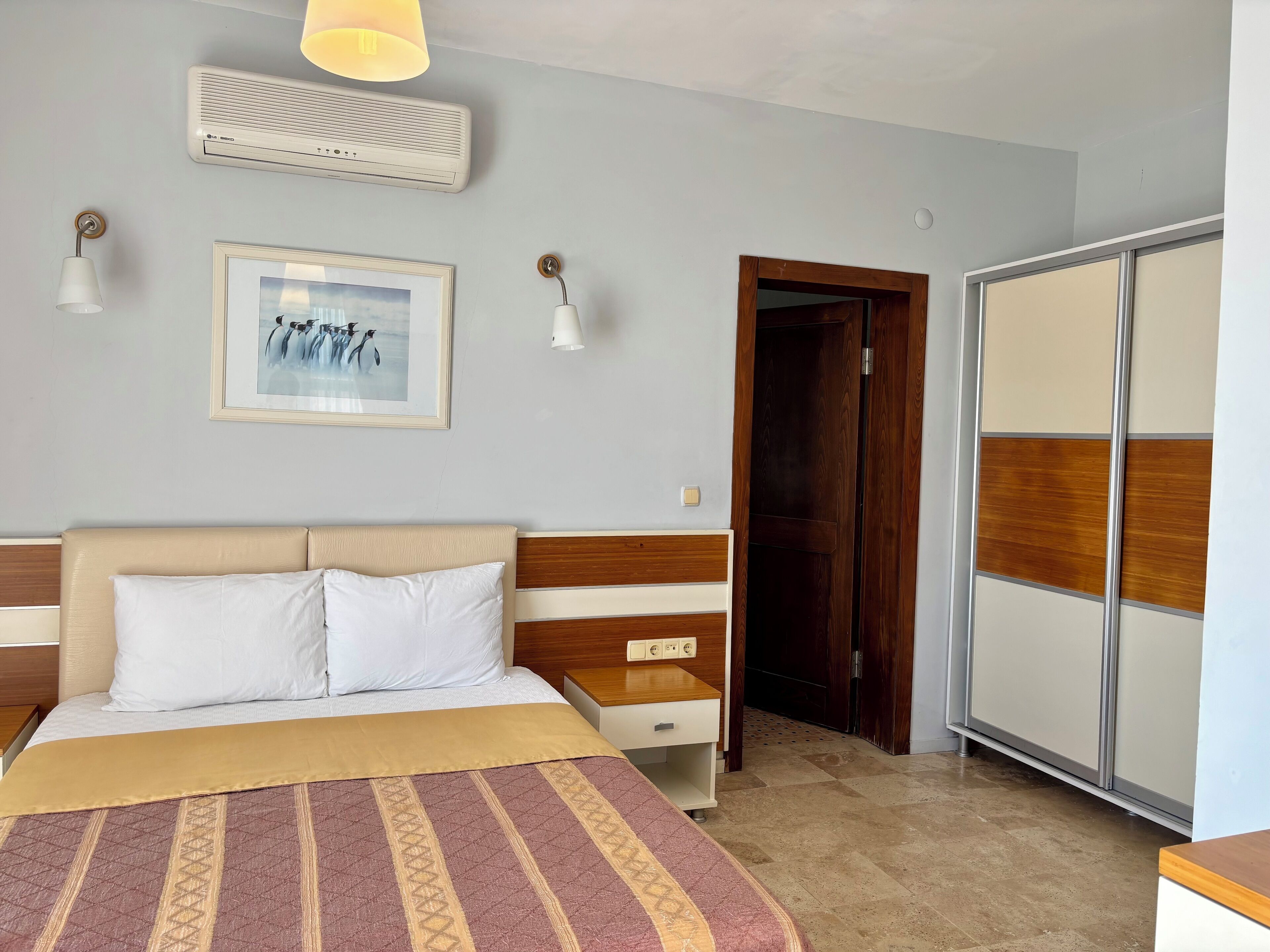 standard triple room | minibar, desk, laptop workspace, blackout curtains