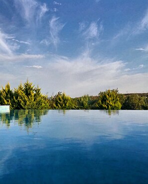 Outdoor pool, open 8:00 AM to 8:30 PM, pool umbrellas, pool loungers - Siesta Otel Bozcaada (Bozcaada)