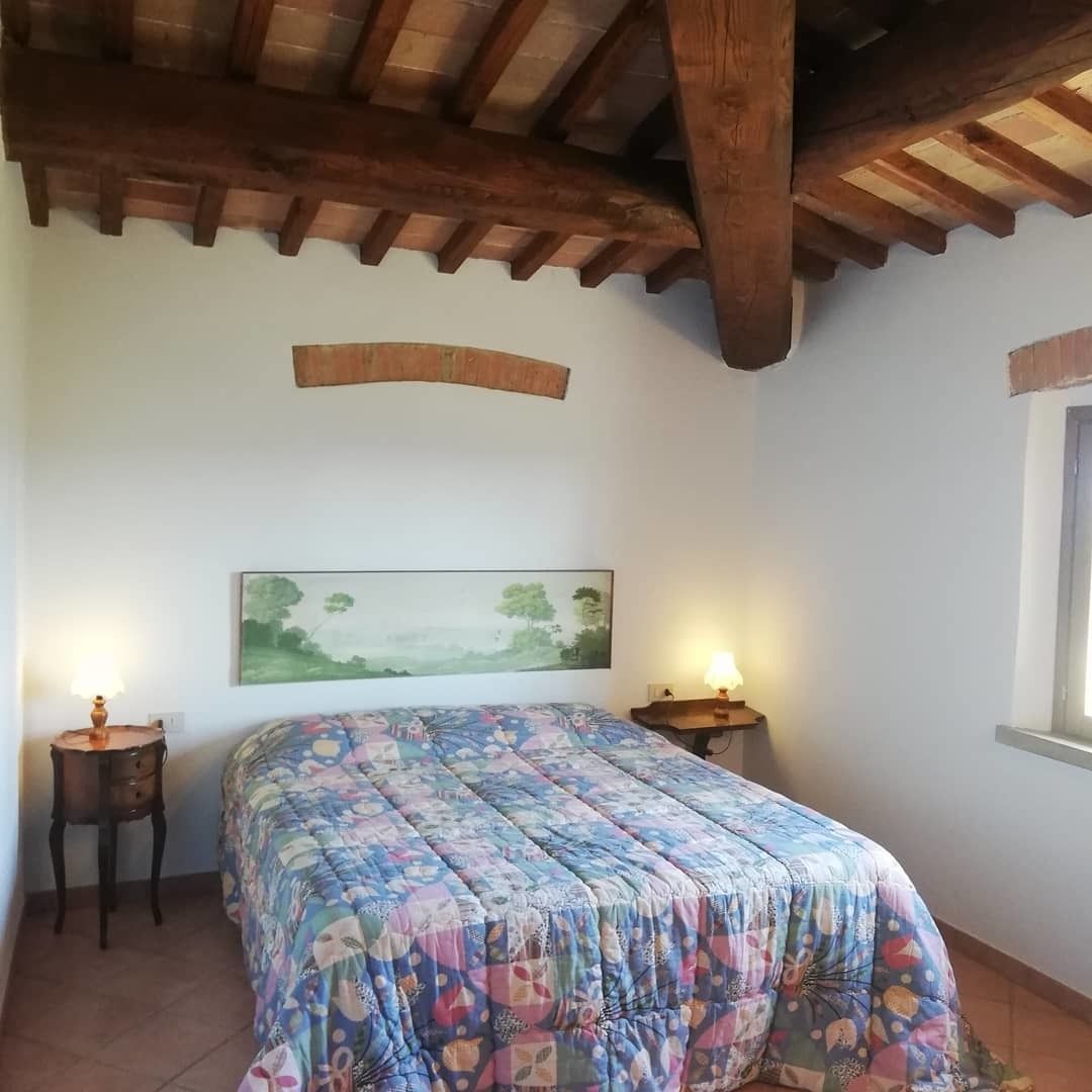 ハウス 3 ベッドルーム ヒルビュー | 高級寝具、羽毛の掛け布団、遮光カーテン、ベビーベッド