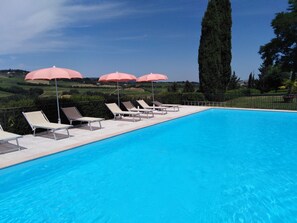 季節限定屋外プール