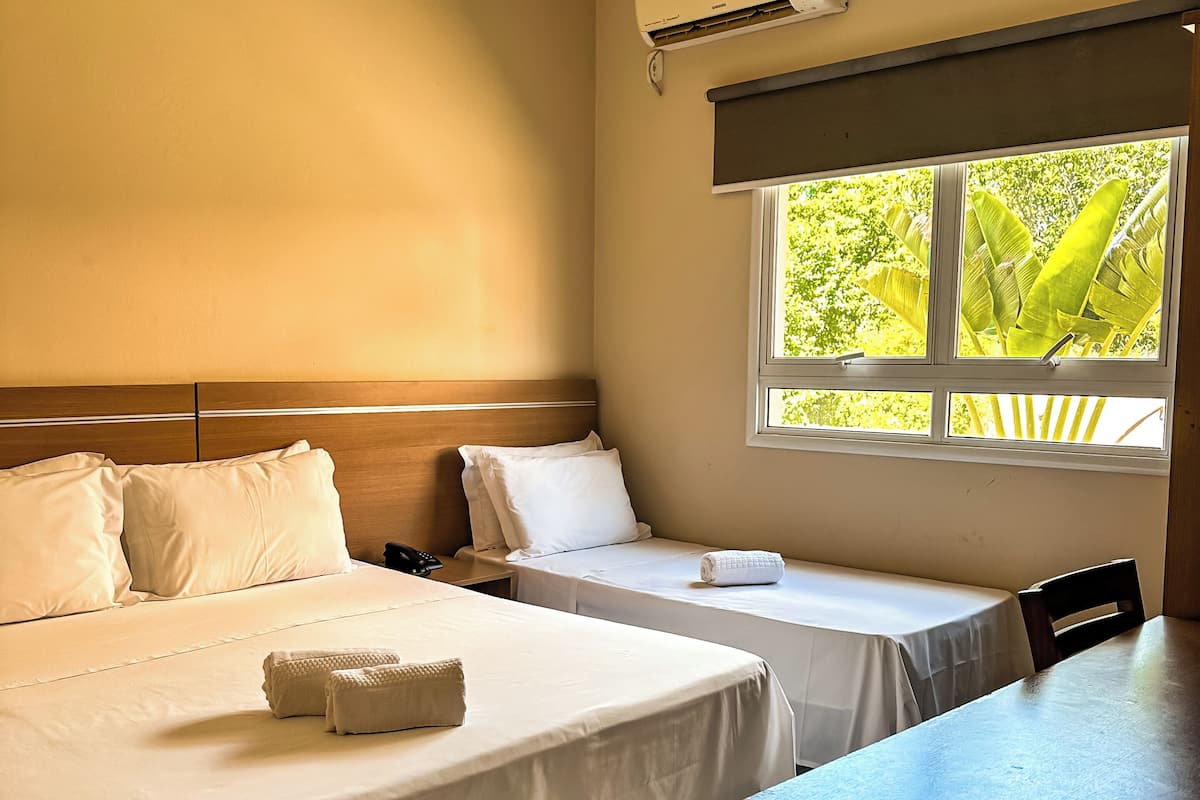 書桌、遮光窗簾/窗簾、隔音、熨斗/熨衫板