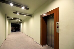 Front of property - Hotel deluxe apartment (Tbilisi)