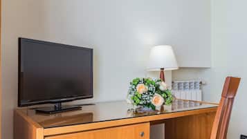Habitación panorámica - 1 cama matrimonial o 2 individuales, vista al mar | Servicios de la habitación