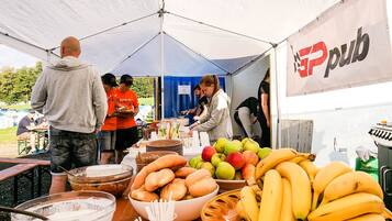 Desayuno para llevar incluido todos los días