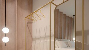 Junior Studio Suite