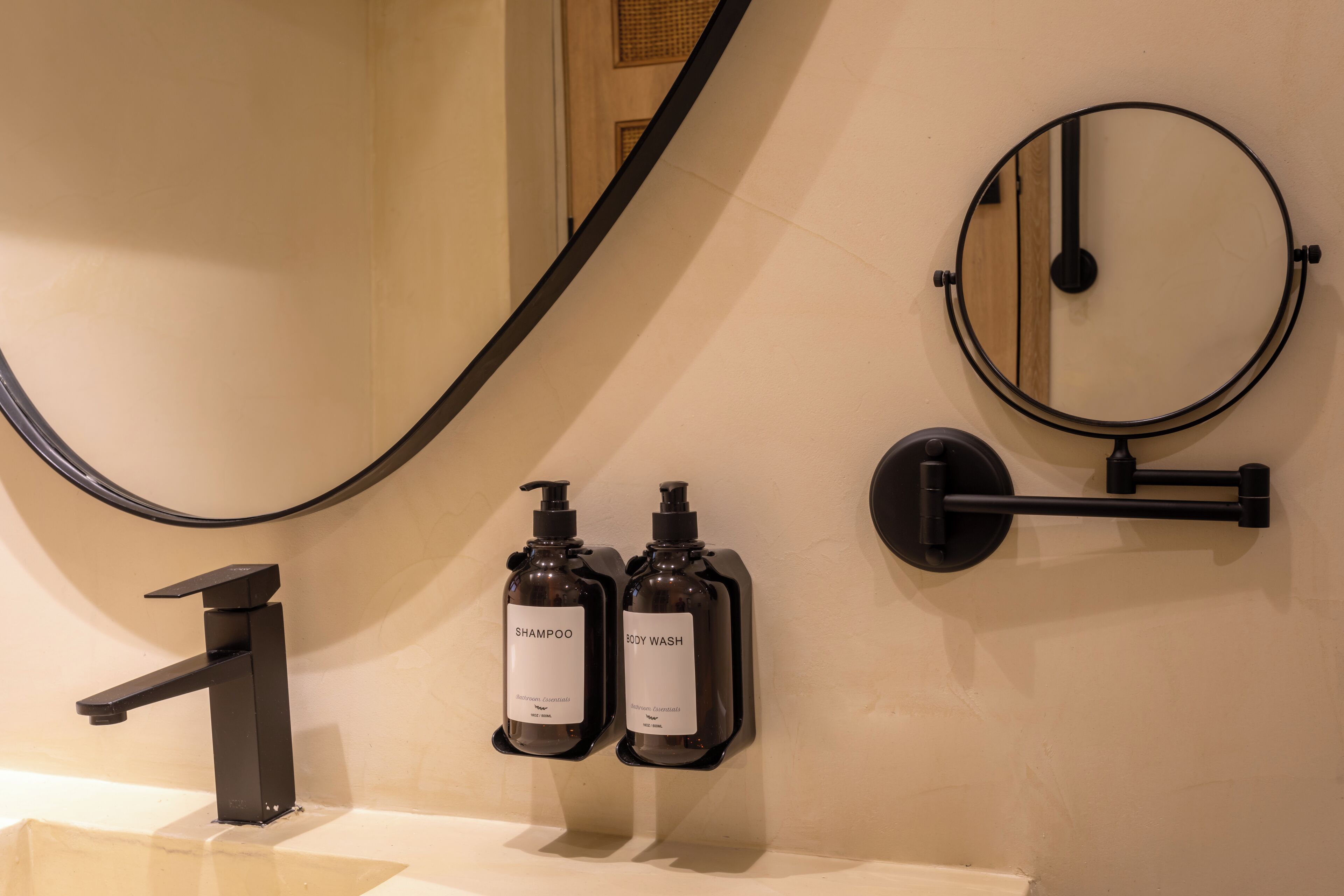 free toiletries, towels, soap, toilet paper