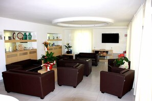 Sala de estar en el lobby