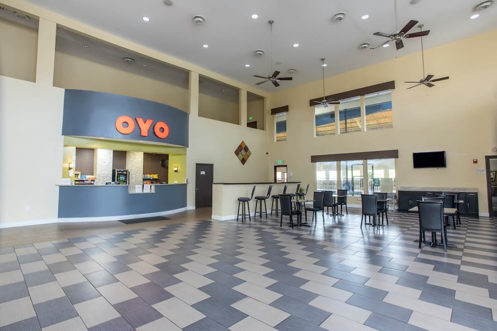 OYO Hotel Knoxville TN Cedar Bluff I-40