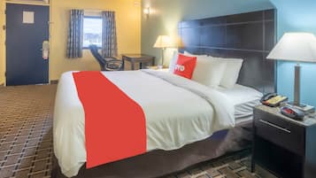 Habitación, 1 cama King size | Escritorio, tabla de planchar con plancha y cunas gratuitas