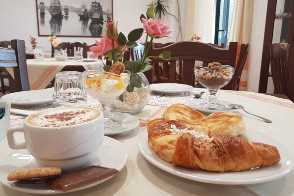 Repas de petit déjeuner