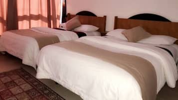 Minibar, rideaux occultants, Wi-Fi gratuit, draps fournis