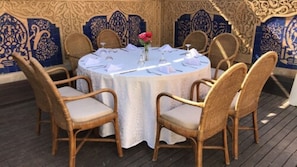 Breakfast, lunch, dinner served; local and international cuisine