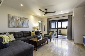 Smart-TV, Videospielkonsole, Hulu, DVD-Player