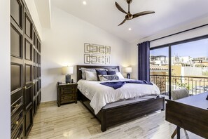 5 bedrooms, in-room safe, desk, iron/ironing board
