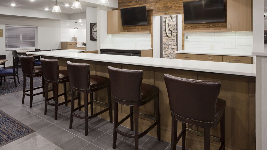 GrandStay Hotel & Suites Rock Valley