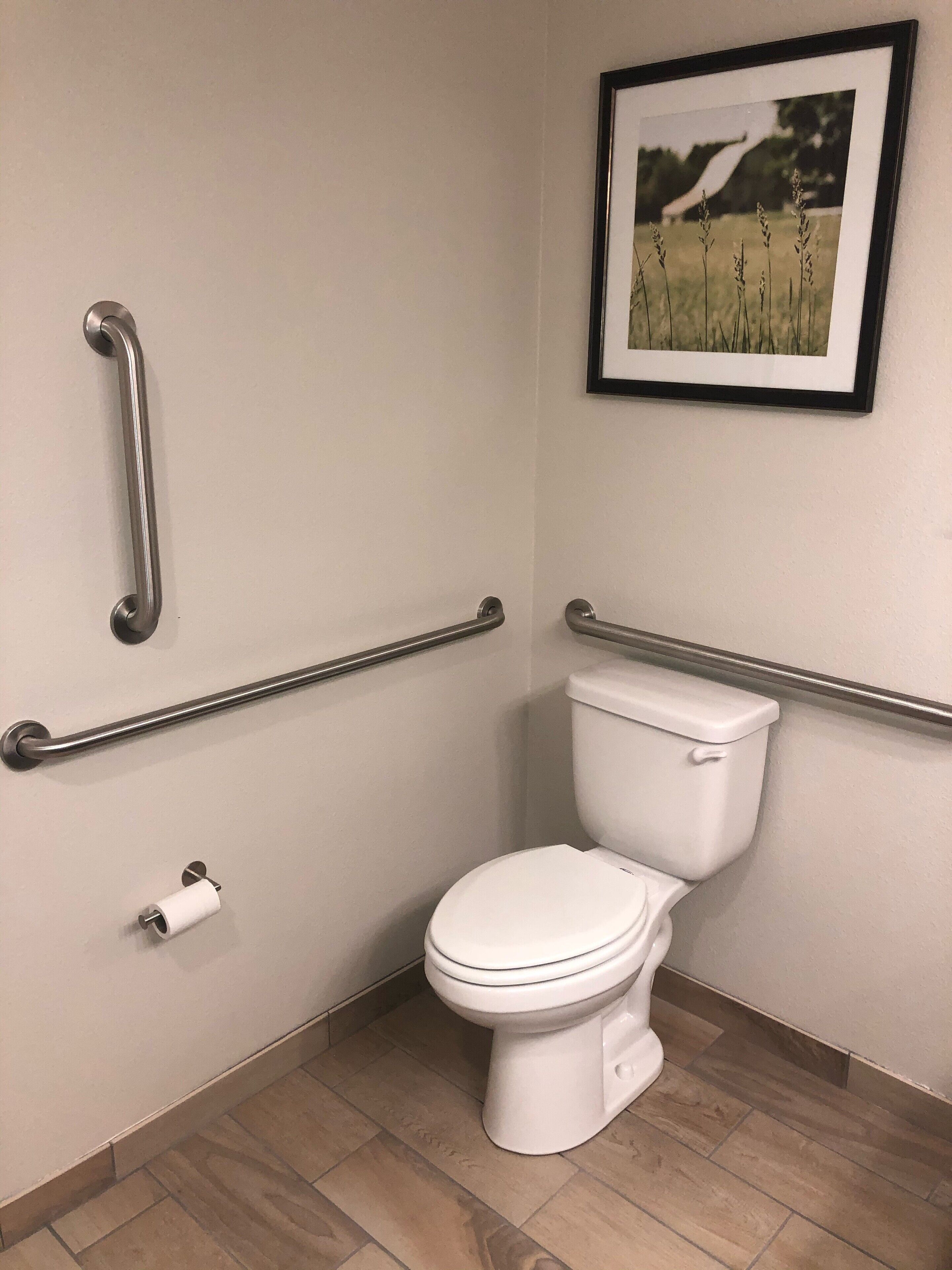 rainfall showerhead, free toiletries, hair dryer, towels