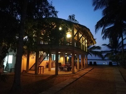 Seth Dev Lagoon Chalets Kalpitiya